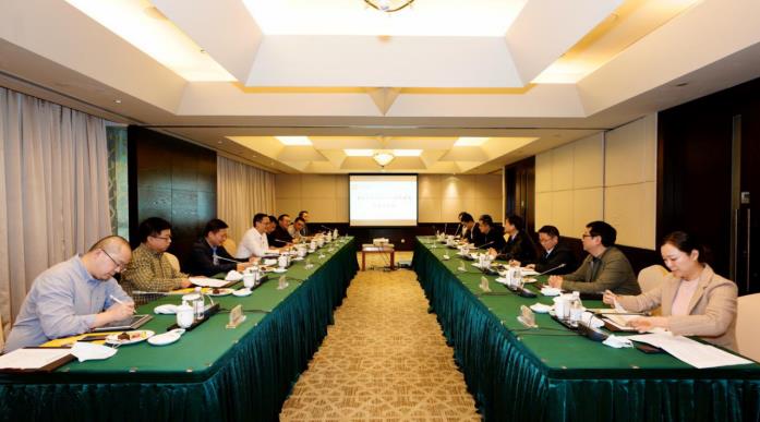 集团党委书记、董事长任丁会见重庆尊龙凯时集团董事长乔昌志一行